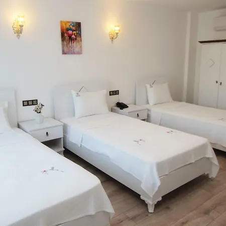 Duman Boutique Кешме